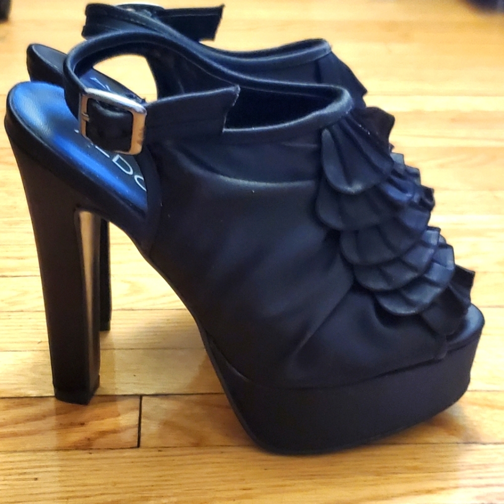 Sexy satin ruffle layered peep toe heels